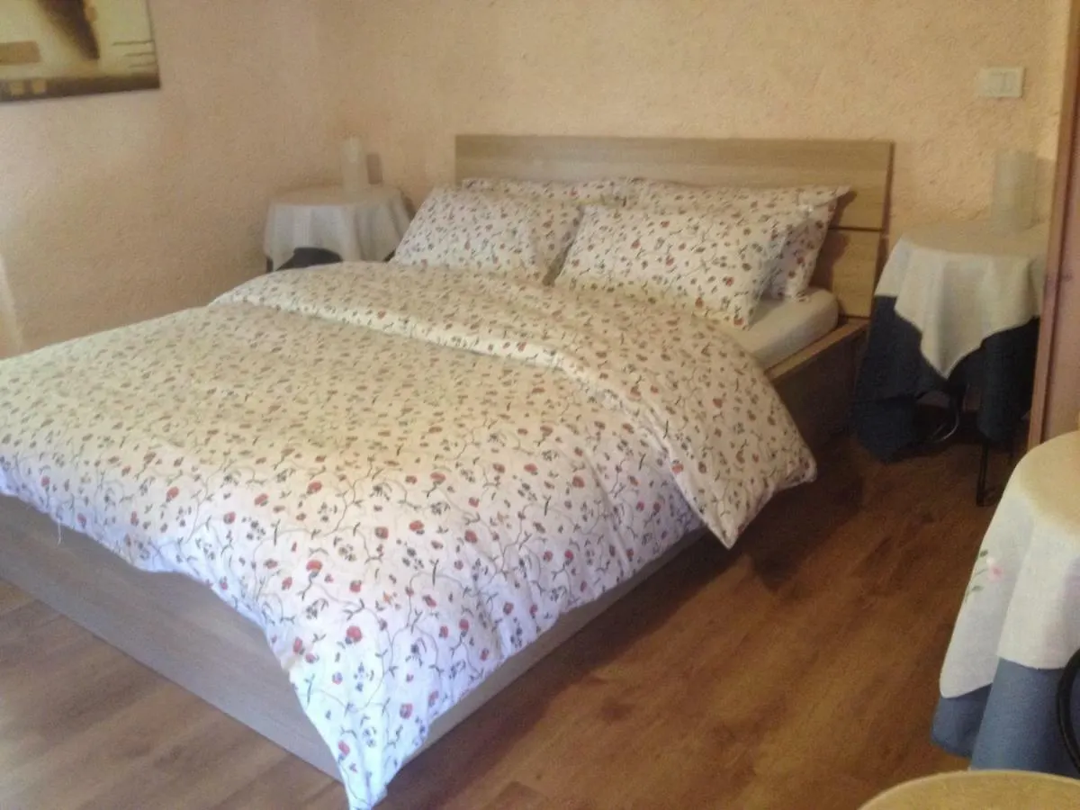 Bed and Breakfast La Tana del Ghiro Porto Valtravaglia