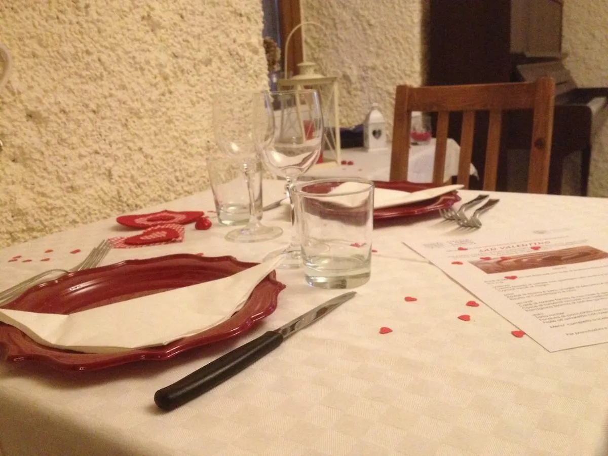 La Tana Del Ghiro Bed & Breakfast Porto Valtravaglia