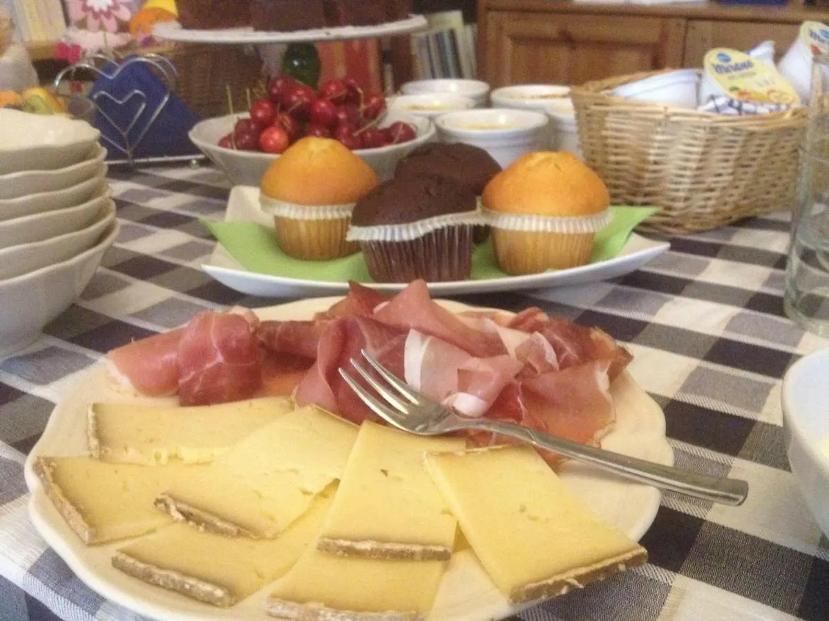La Tana Del Ghiro Bed & Breakfast Porto Valtravaglia