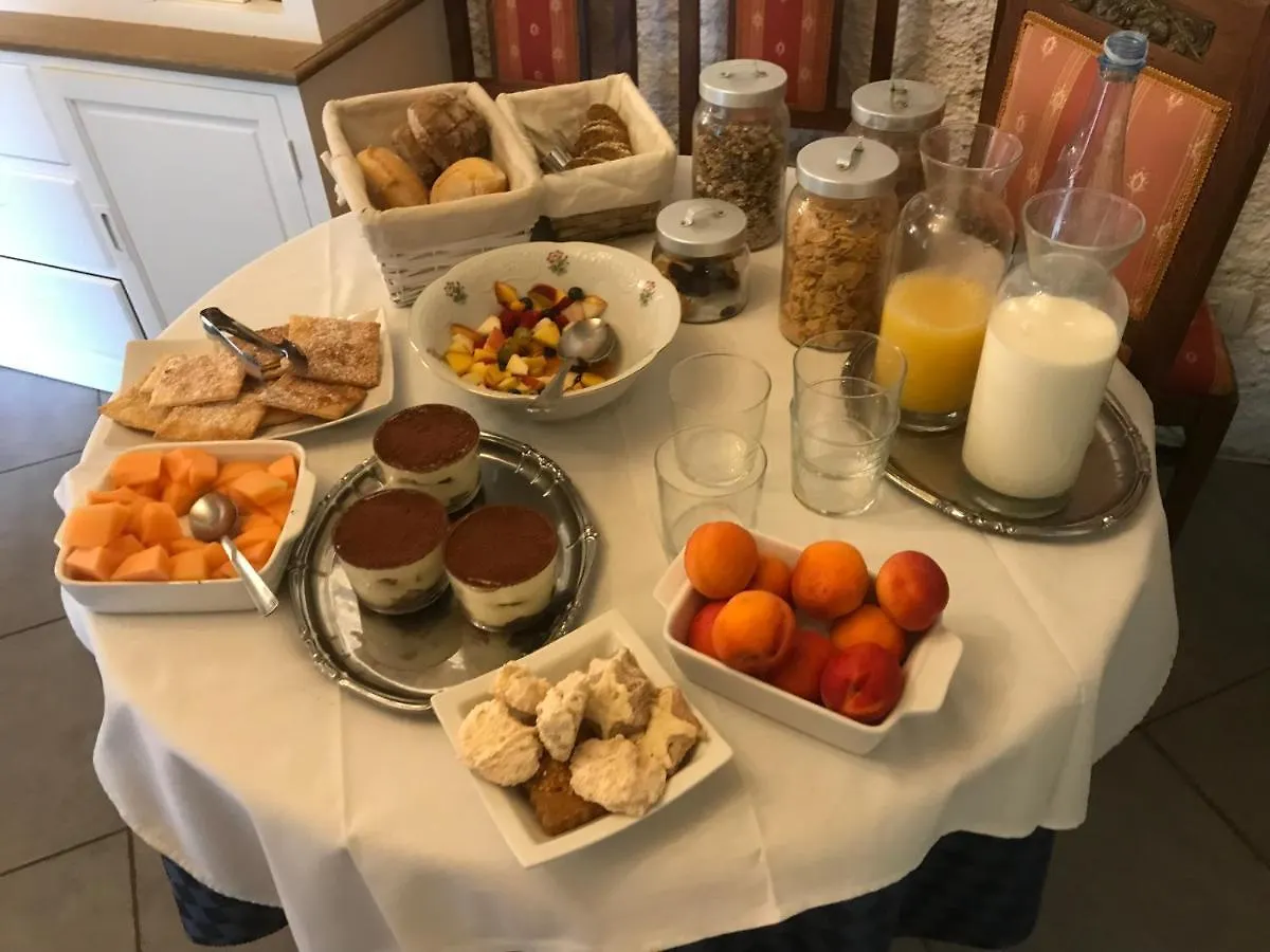 La Tana Del Ghiro Bed & Breakfast Porto Valtravaglia
